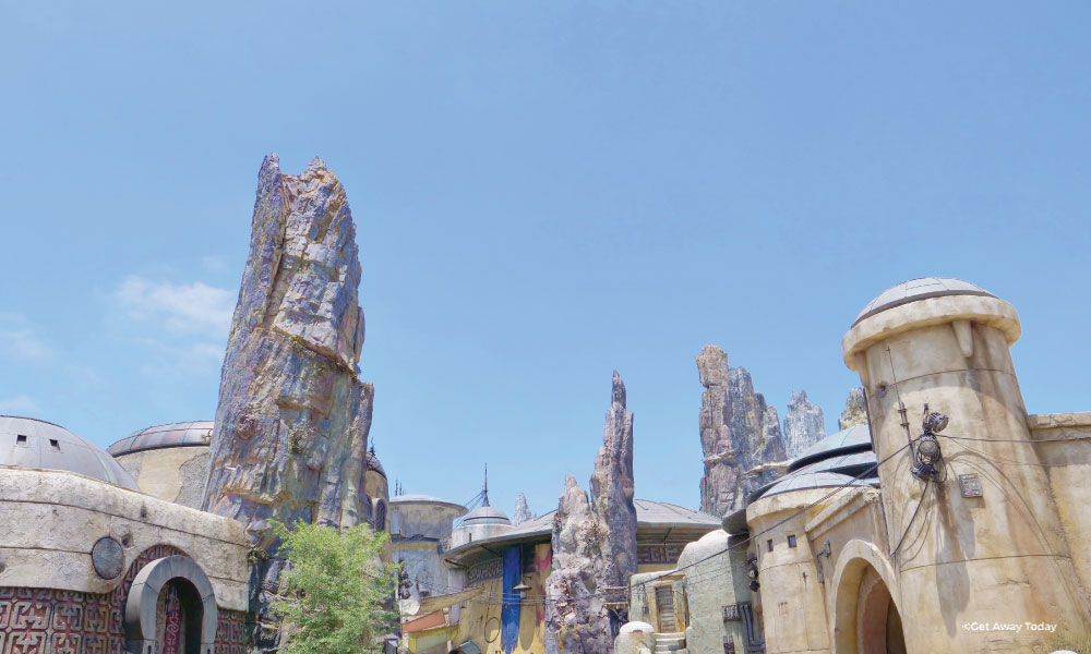 Buildings in Star Wars Galaxy's Edge