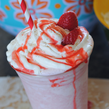 Frozen Strawberry Horchata Shake