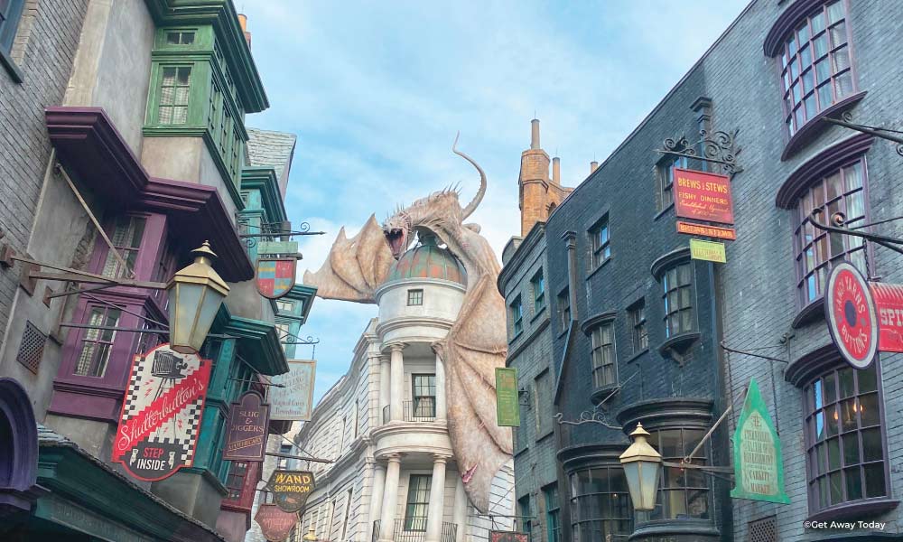 Universal Studios VS. Islands of Adventure - The Wizarding World