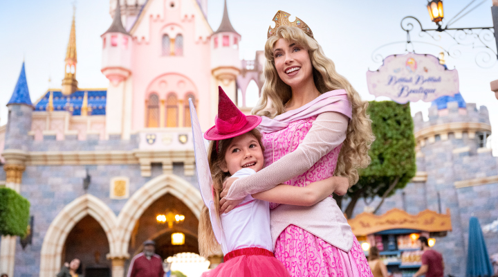 1-Day DISNEYLAND® PARK HOPPER® E-tickets with Lightning Lane