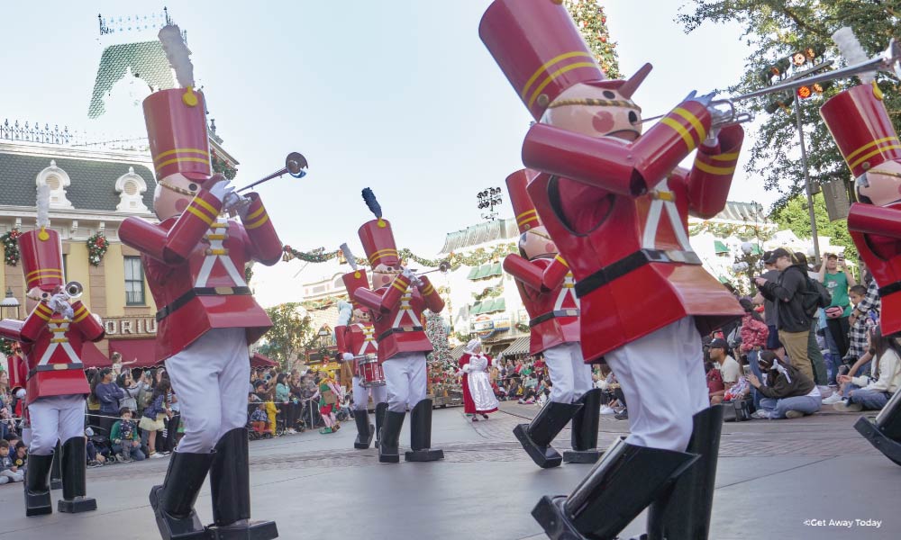 Toy soliders marching and playing trumpets during the Christmas Parade at Disneyland