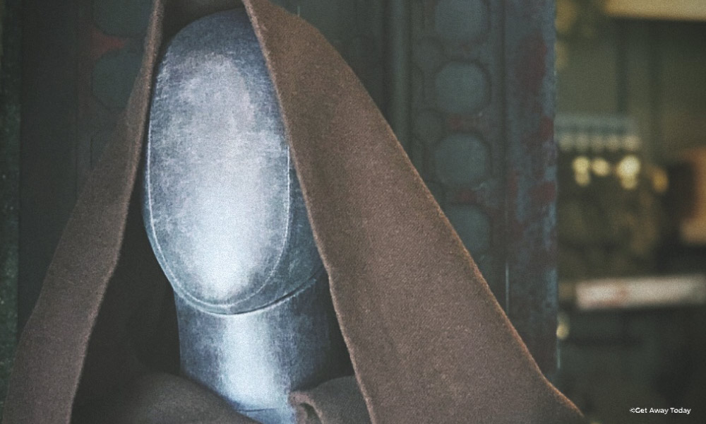 Close up on Jedi Robe hood on a manequin