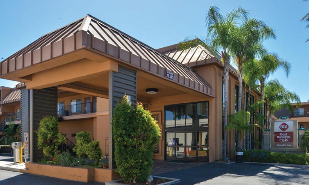 Exterior and entrance of Best Western Stovall Inn